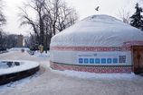 Rozprestieraju jurty nainstalovali starlink varia caj ako kazachovia zohrievaju obyvatelov kyjeva