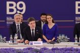 Summit krajin Bukrestskej deviatky liderstvo a nova vizia pre buducnost NATO