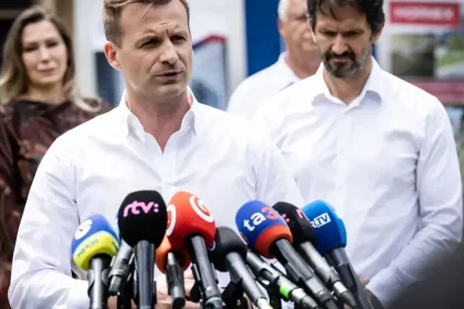 Advokát žiadal od štátu 16 500 eur za hodinu. Šéf úradu vlády narazil