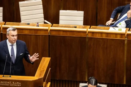 Ako Danko prekabátil Fica a zúročí to Republika? Odpovie Peter Bárdy