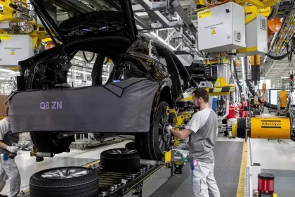 Automobilky zatvárajú jednu fabriku za druhou. Čísla neveštia nič dobré