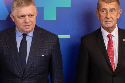 Babiš Ficovi: Česko by v prípade napadnutia spojenca NATO konalo podľa článku 5