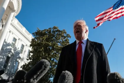 Biely dom po chaose opäť vpustil novinárov CNN, MS NOW a Politico