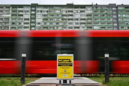 Bratislavský dopravca má miliónové náklady na naftu, cestovné zatiaľ nezdražie