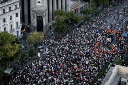 Bytová kríza otriasa Španielskom: Vysťahovanie 87-ročnej seniorky vyvolalo masové protesty