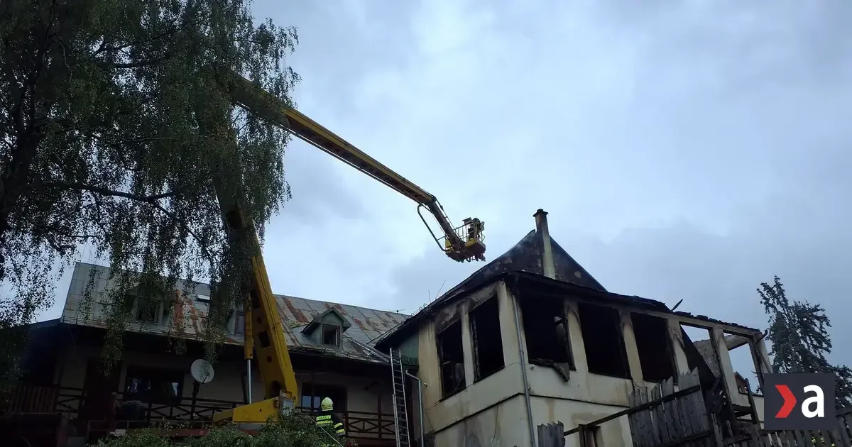 Chata pri Banskej Štiavnici zhorela, škoda za pol milióna eur