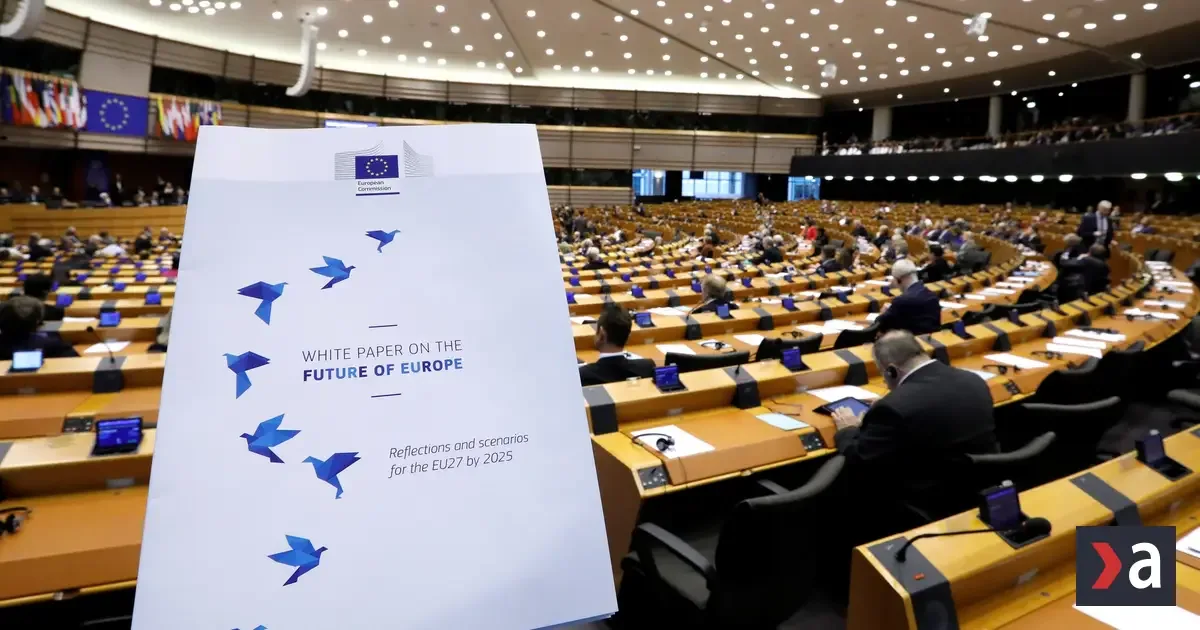 EÚ chystá nový štít proti dezinformáciám. Europarlament označil Rusko za hybridnú hrozbu