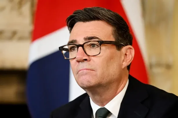 Hrdý Žid: toto sa musí skončiť. Britský minister spustil sankcie, Izrael hovorí o zrade