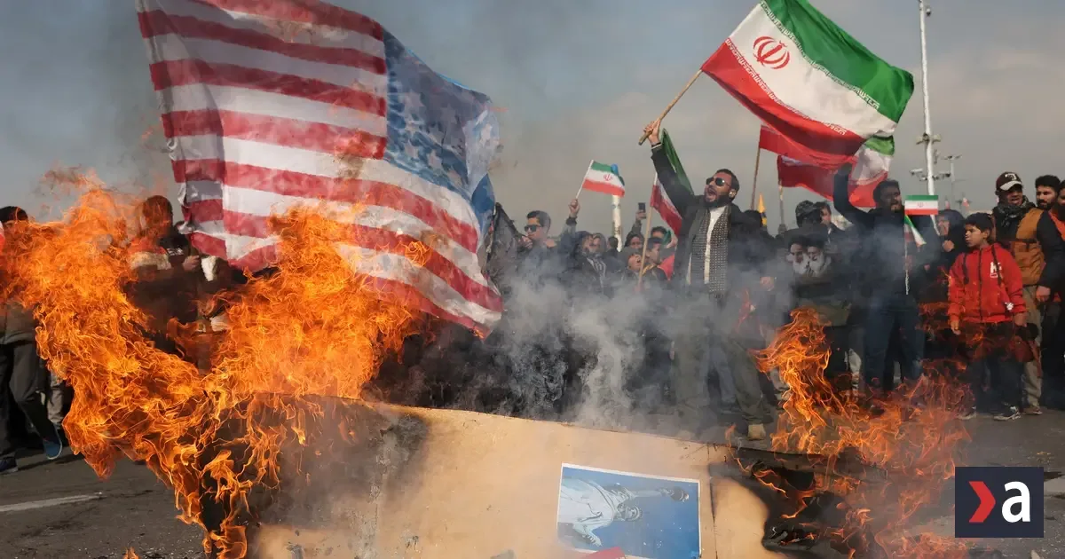 Irán plánuje sprístupniť strategickú vodnú cestu. Dopad to bude mať aj na ceny palív