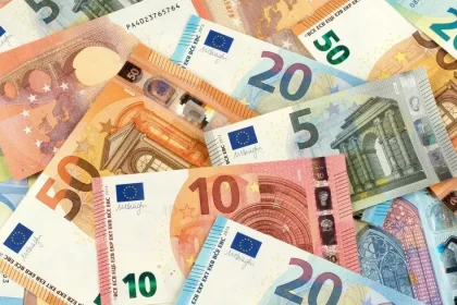 Kraje dlhujú priemerne 100 eur na obyvateľa. Najmenej Nitriansky, najviac Trenčiansky