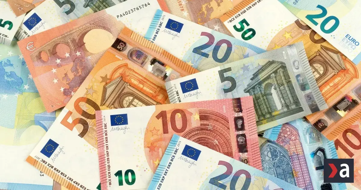 Kraje dlhujú priemerne 100 eur na obyvateľa. Najmenej Nitriansky, najviac Trenčiansky