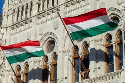 Maďarský parlament zvolil nového šéfa Mediálnej rady, Orbánova éra sa môže meniť