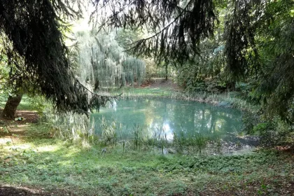 Na horách v noci výrazne mrzne, silný vietor ešte zhorší pocit chladu