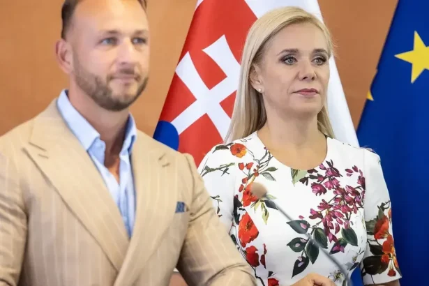 Odvolávanie Sakovej a Šutaja Eštoka padá, parlament nebol uznášaniaschopný