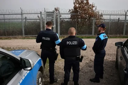 Ostreľovač zaútočil pred strednou školou v Turecku, hlásia zranených