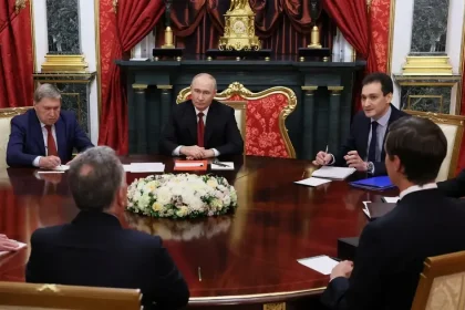 Putin verí v dobytie Donbasu. Trumpovi vyjednávači mu položili nepríjemnú otázku