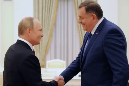 Putin vyjadril podporu Dodikovi pred bosnianskymi voľbami