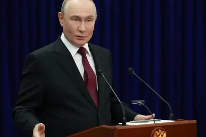 Ruský prezident Putin oslavuje volebný triumf, jeho strana si zaistila ústavnú väčšinu