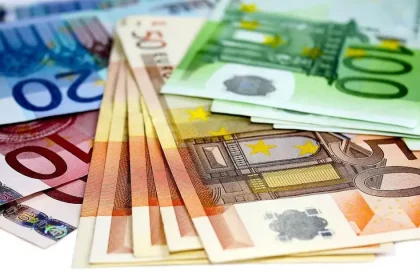 Slovensko umiestnilo nové desaťročné dlhopisy v hodnote 2,5 miliardy eur