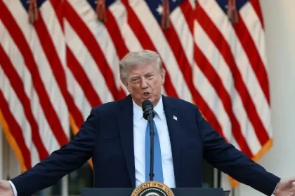 Sudca nariadil Trumpovi obnoviť prístup médií do Bieleho domu