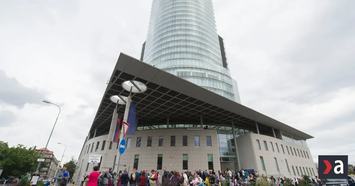 Technická porucha v NBS skomplikovala bankové prevody, peniaze sú v bezpečí