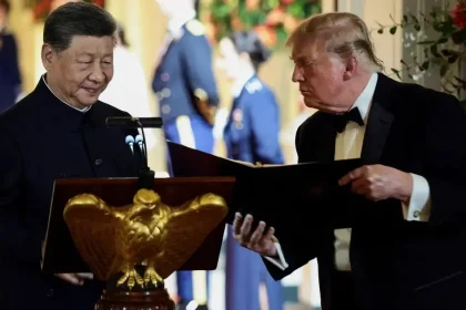 Trump a Si rokovali o novom období vzťahov, Biely dom privítal čínsky pár na večeri