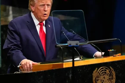 Trump v OSN pripustil rýchly vojenský úder USA, hovorí o dohode alebo zničení Iránu