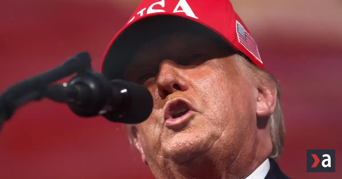 Trump zakázal CNN, Politicu a MS NOW v Bielom dome, obvinil ich z klamstiev