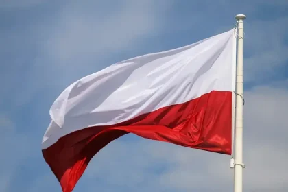 Útok nožom v poľskom kláštore: Počas omše zomreli dvaja kňazi