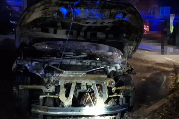 V Kysuckom Novom Meste horelo auto: Škoda za 65-tisíc eur