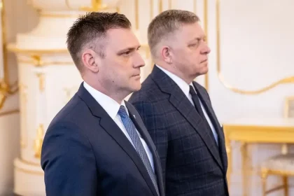 Bývalý minister po skončení vo funkcii odpovie naživo na otázky