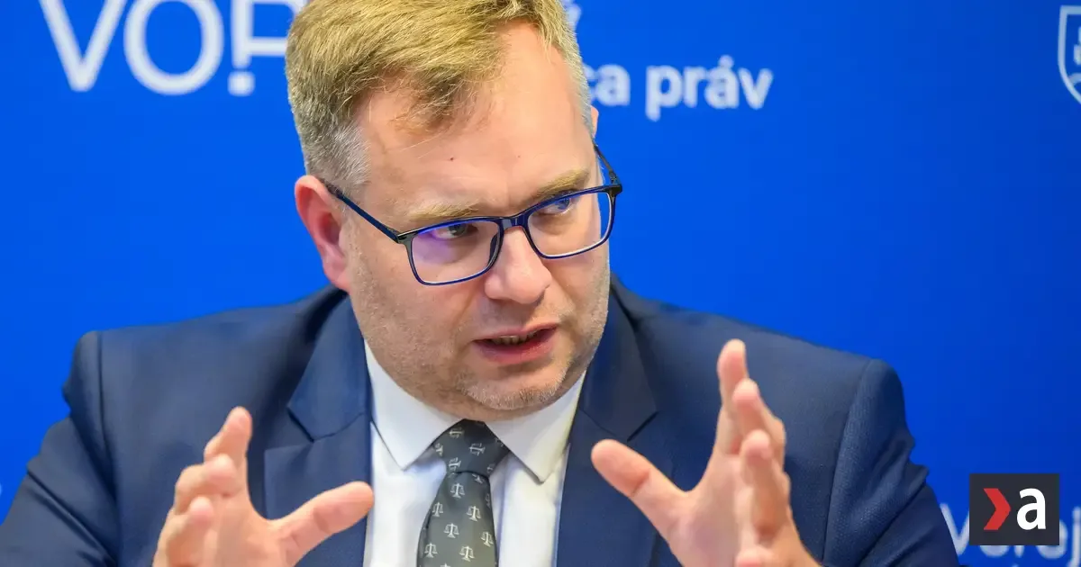 Dobrovodský: Podmieniť základné minimum prácou je neústavné