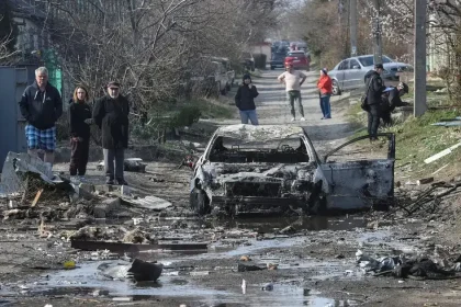 Dron zasiahol železničnú stanicu v Dnipre, hlásia obete