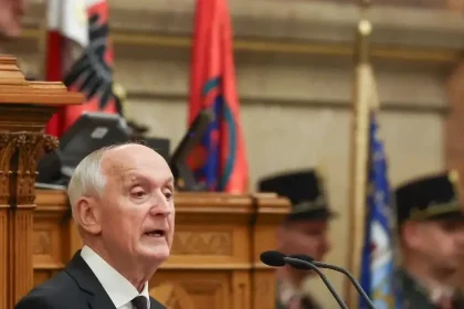 Maďarský prezident označil zmeny za „nekrvavú revolúciu“ a návrat k ústavnej demokracii