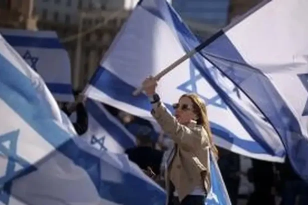 Netrebalo ani jediný klik. Izrael cez reklamy špehoval novinárov