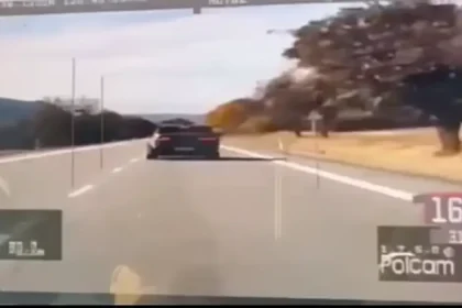 Polícia ukázala, ako rýchlo prišiel nebezpečný pirát ciest o vodičák