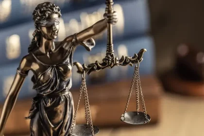 Prokurátor napadol podmienečný trest za vraždu expolicajta