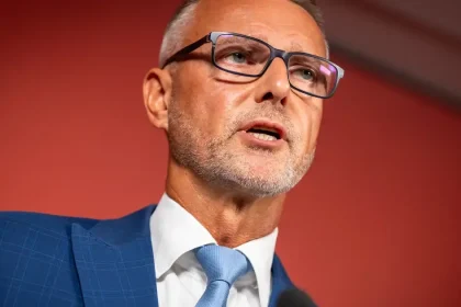 Raši k výročiu Dukly: Slovensko má byť domovom pre všetky regióny, nie perifériou
