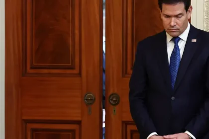 Rubio vyzval Rusko na transparentnosť po smrti laborantky, WHO riziko hodnotí ako nízke