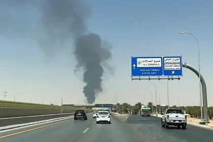 Saudská Arábia odrazila ďalší útok húsíov, rakety zasiahli blízko ropnej firmy Aramco