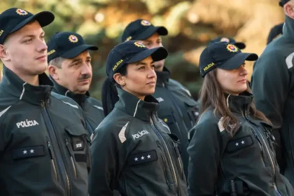 Slovenskí a českí policajti cvičili zákrok proti útočníkovi v Banskej Bystrici