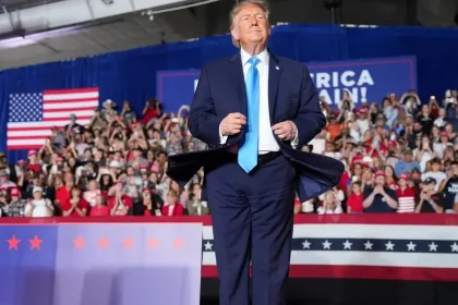Trump hrozí volebným debaklom. Šokoval výzvou na útok Iránu