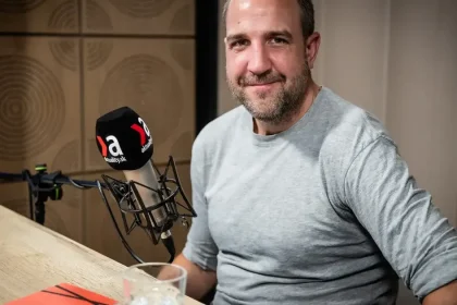 Vojnový reportér: Expertom hrozili postihy za priznanie