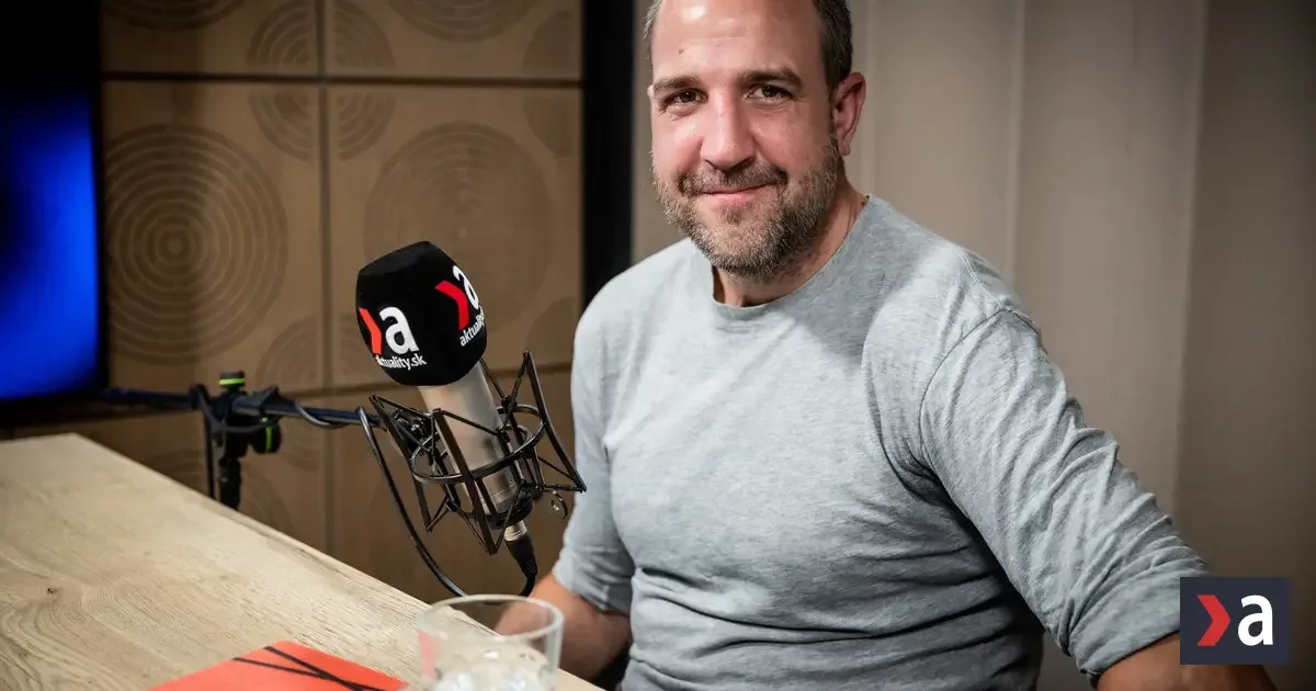 Vojnový reportér: Expertom hrozili postihy za priznanie